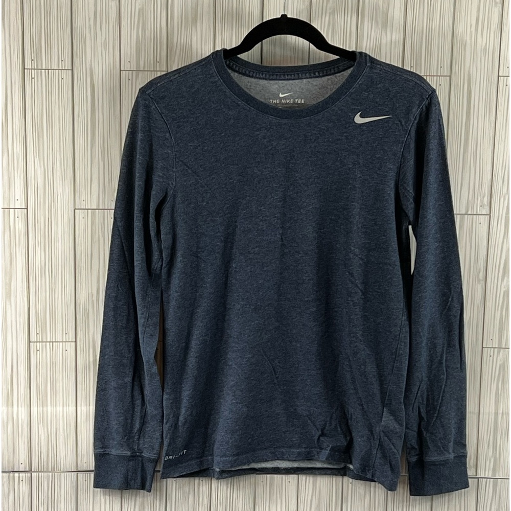 Nike Athletic Fit Long Sleeve Top